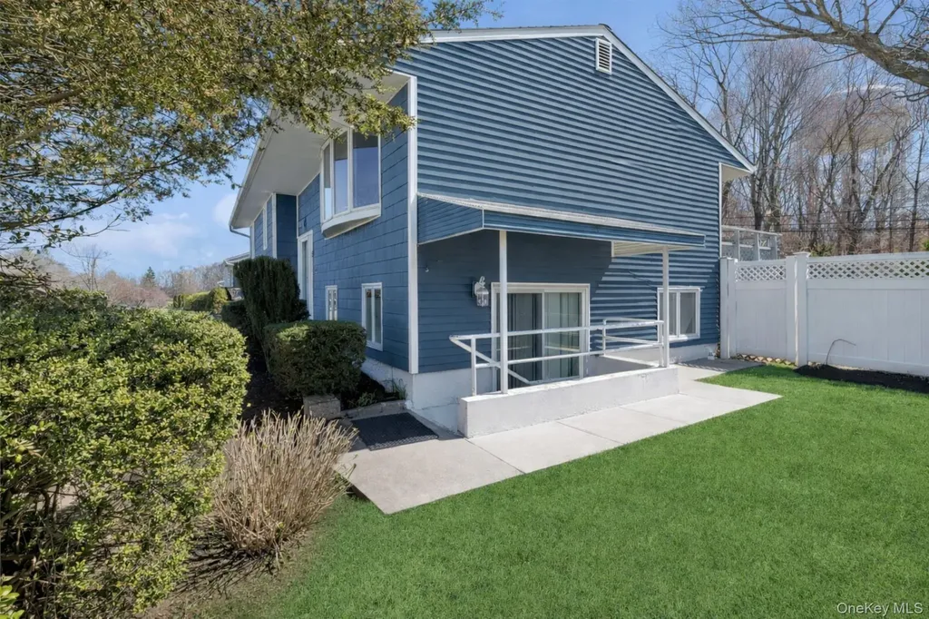 19 Fisher Road Commack NY 11725
