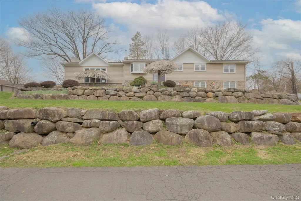2 Emily Lane Stony Point NY 10980