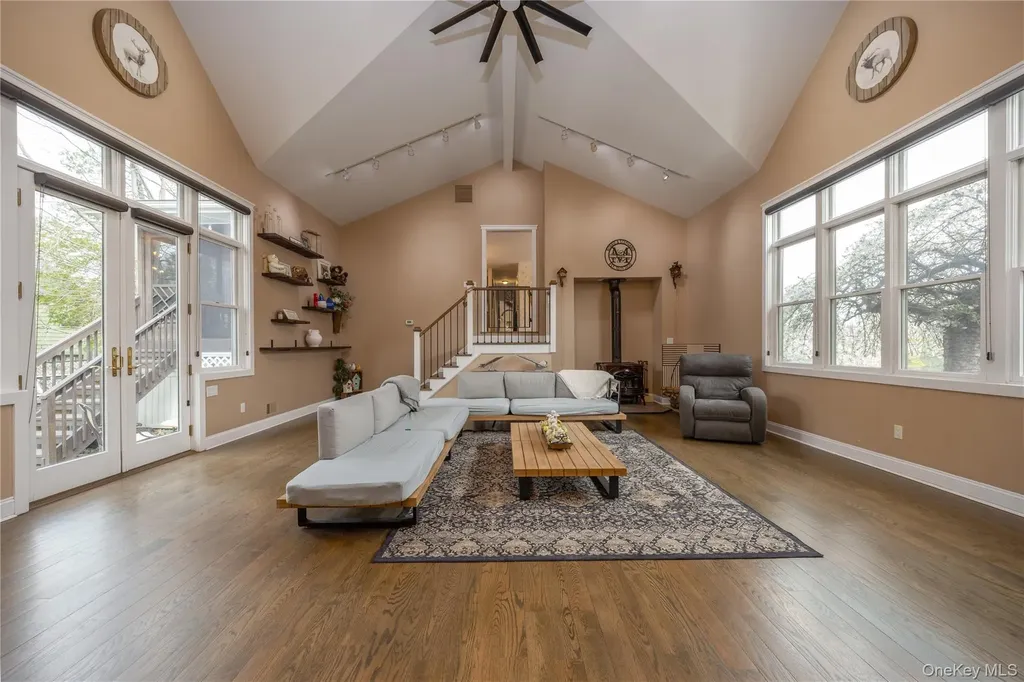 2 Emily Lane Stony Point NY 10980