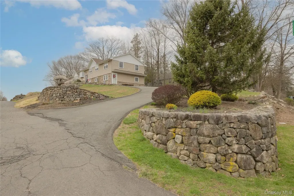 2 Emily Lane Stony Point NY 10980