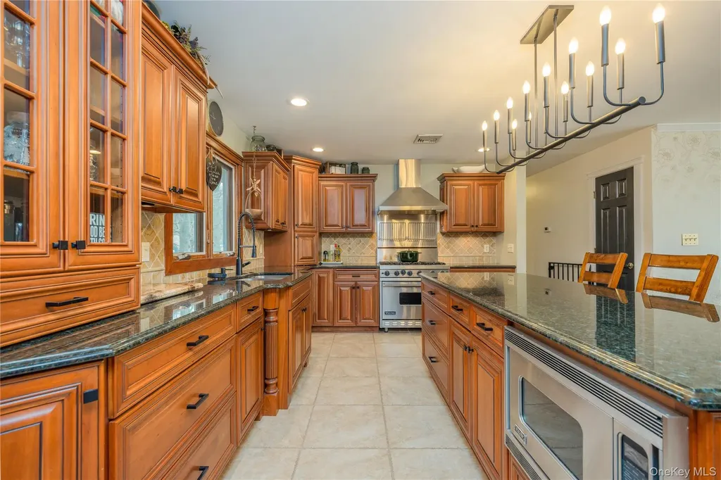 2 Emily Lane Stony Point NY 10980