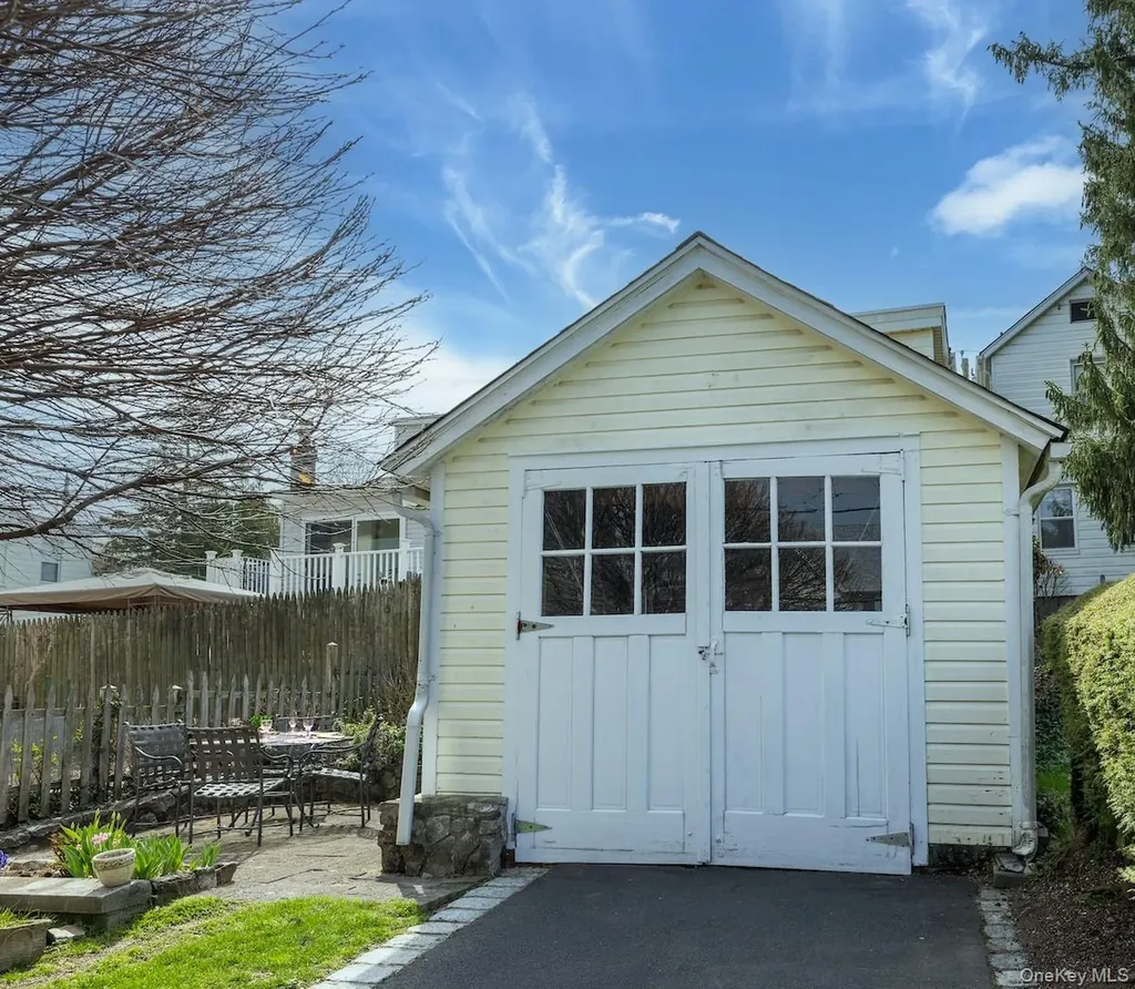64 Maple Street Dobbs Ferry NY 10522