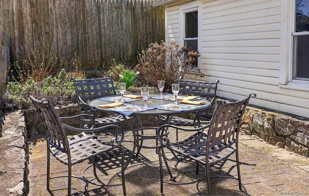 64 Maple Street Dobbs Ferry NY 10522