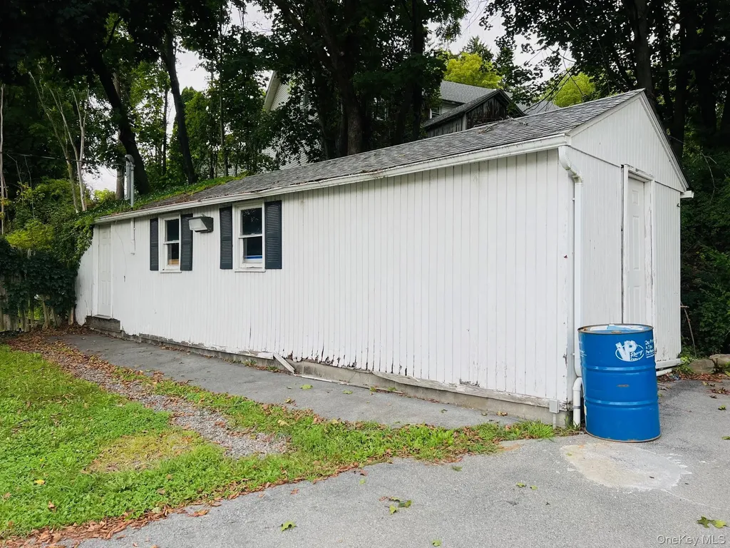3104 State Route 208 Wallkill NY 12589