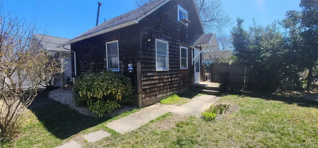 231 West Avenue Patchogue NY 11772