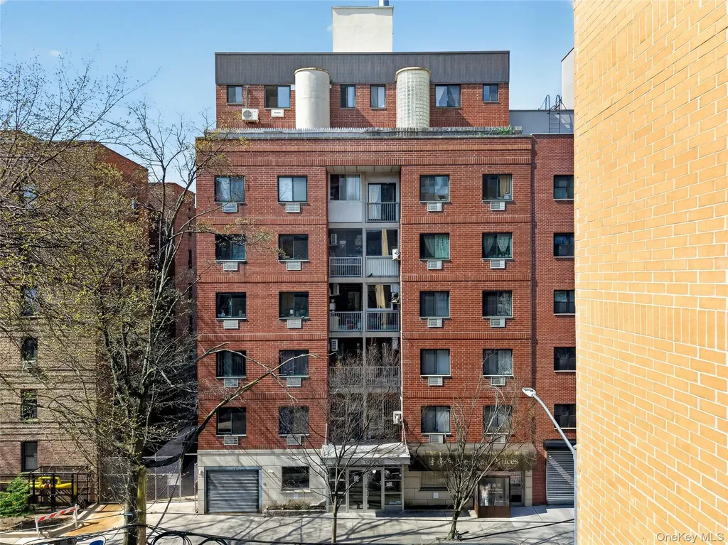 4320 Union Street Flushing NY 11355