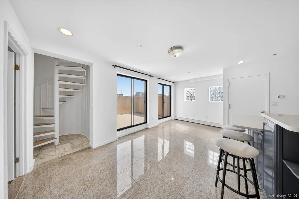 4320 Union Street Flushing NY 11355