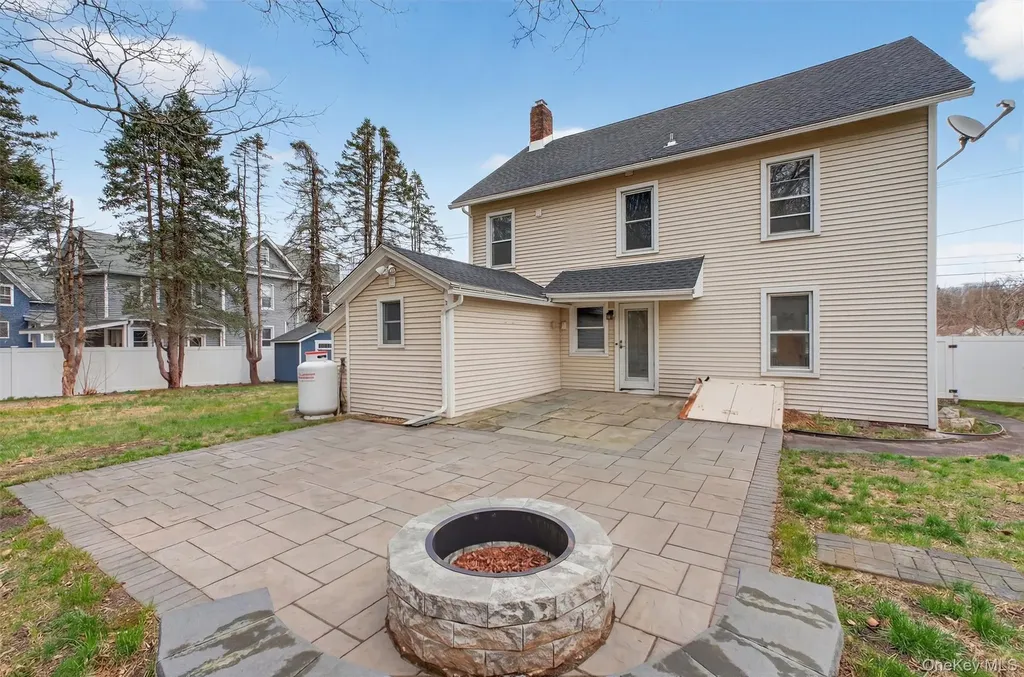 2629 Carmel Avenue Brewster NY 10509