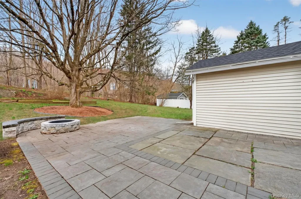 2629 Carmel Avenue Brewster NY 10509