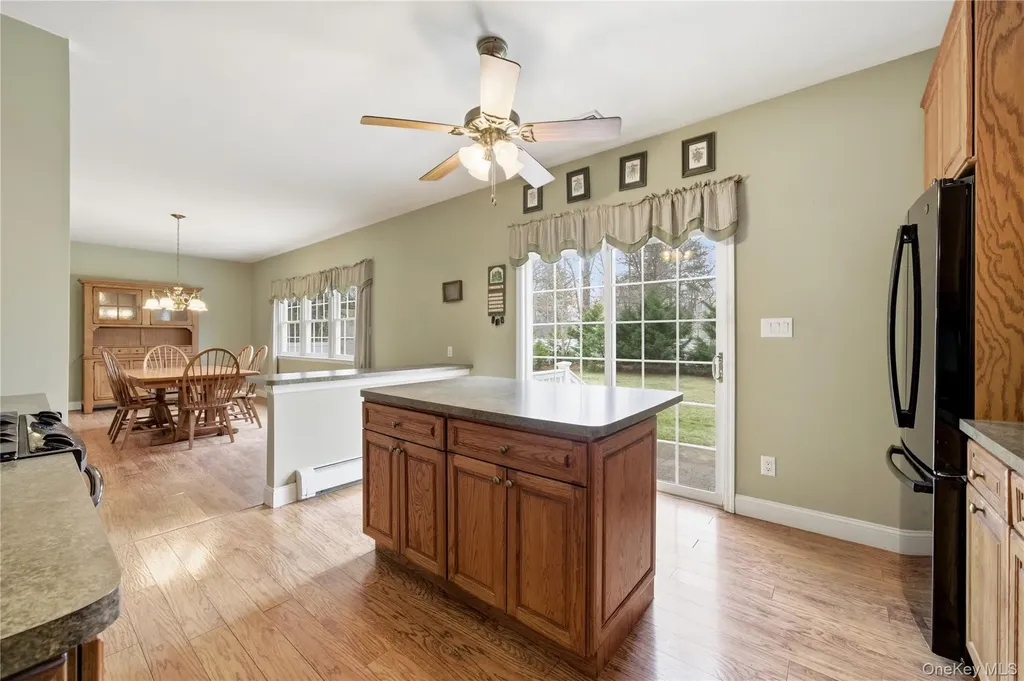 33 Timber Ridge Drive Coram NY 11727