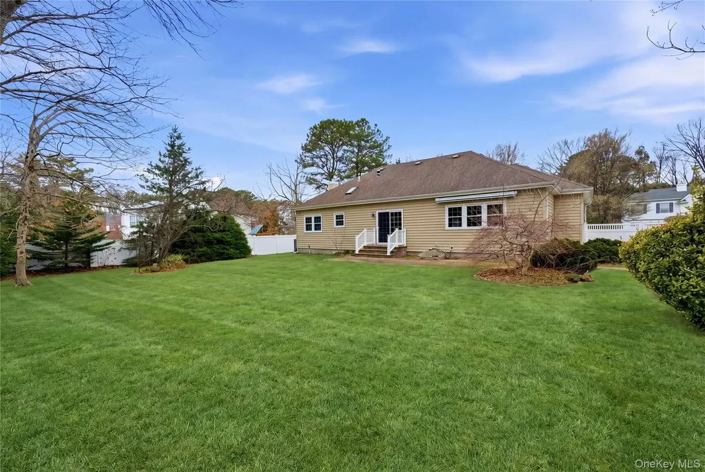 33 Timber Ridge Drive Coram NY 11727