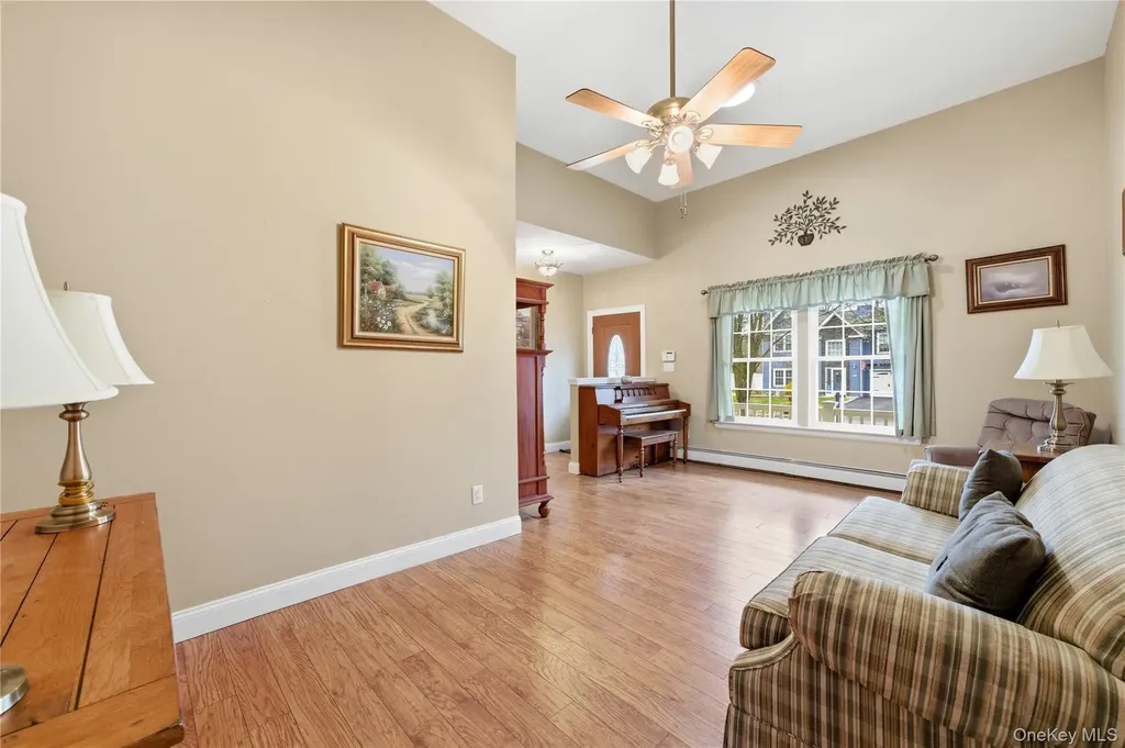 33 Timber Ridge Drive Coram NY 11727
