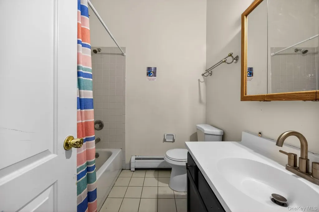 12 Aron Court Spring Valley NY 10977