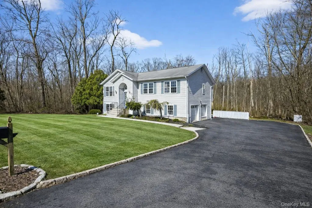 12 Aron Court Spring Valley NY 10977