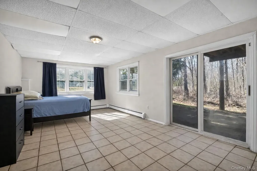 12 Aron Court Spring Valley NY 10977