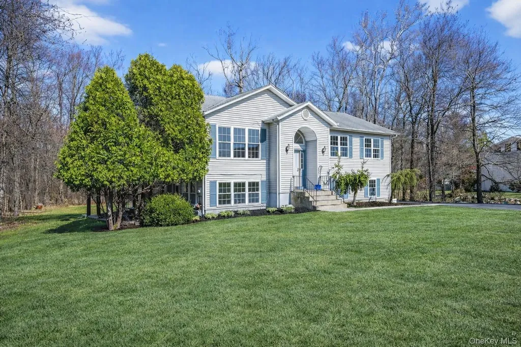 12 Aron Court Spring Valley NY 10977