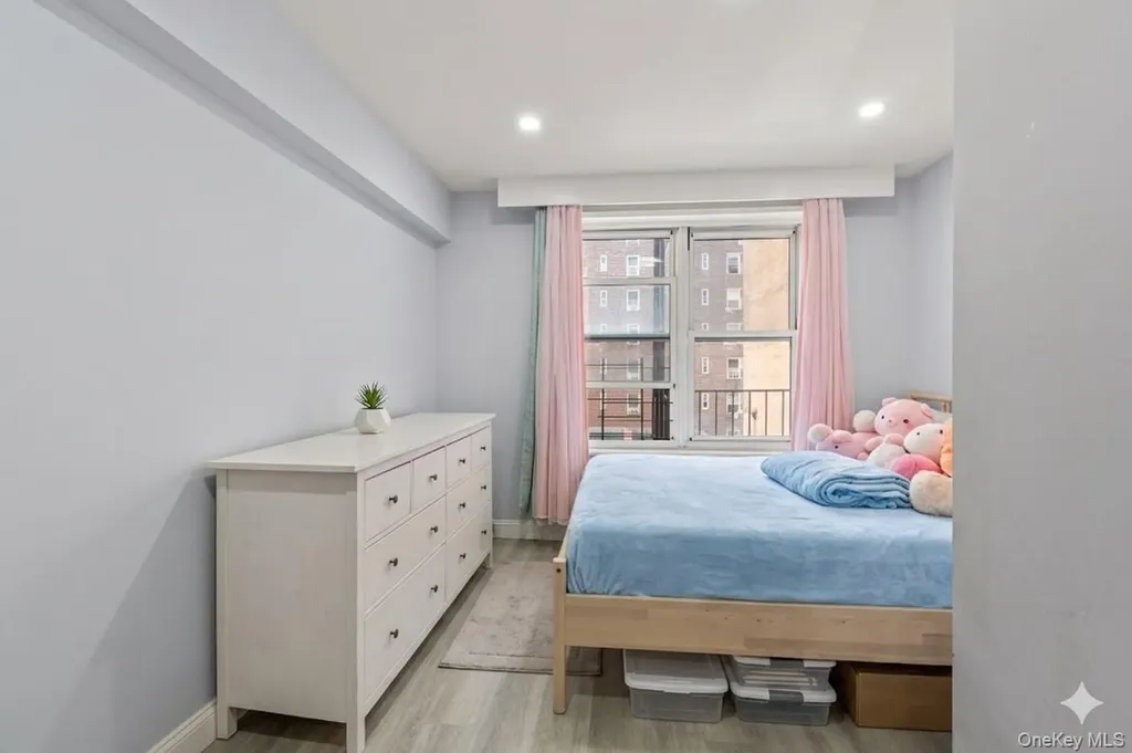 14220 Franklin Avenue Flushing NY 11355