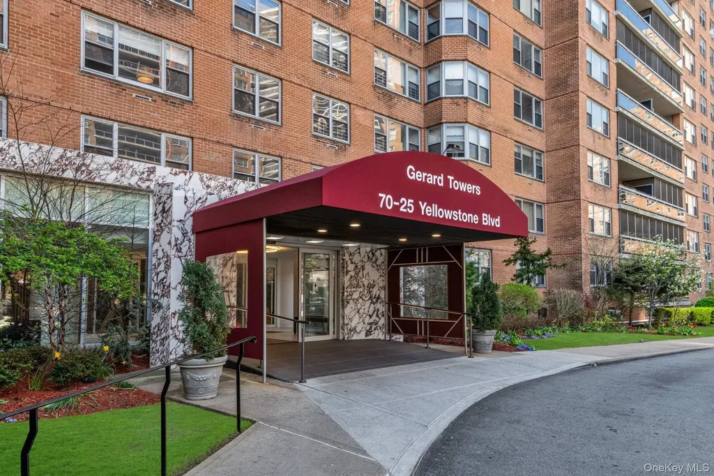 70-25 Yellowstone Boulevard Forest Hills NY 11375