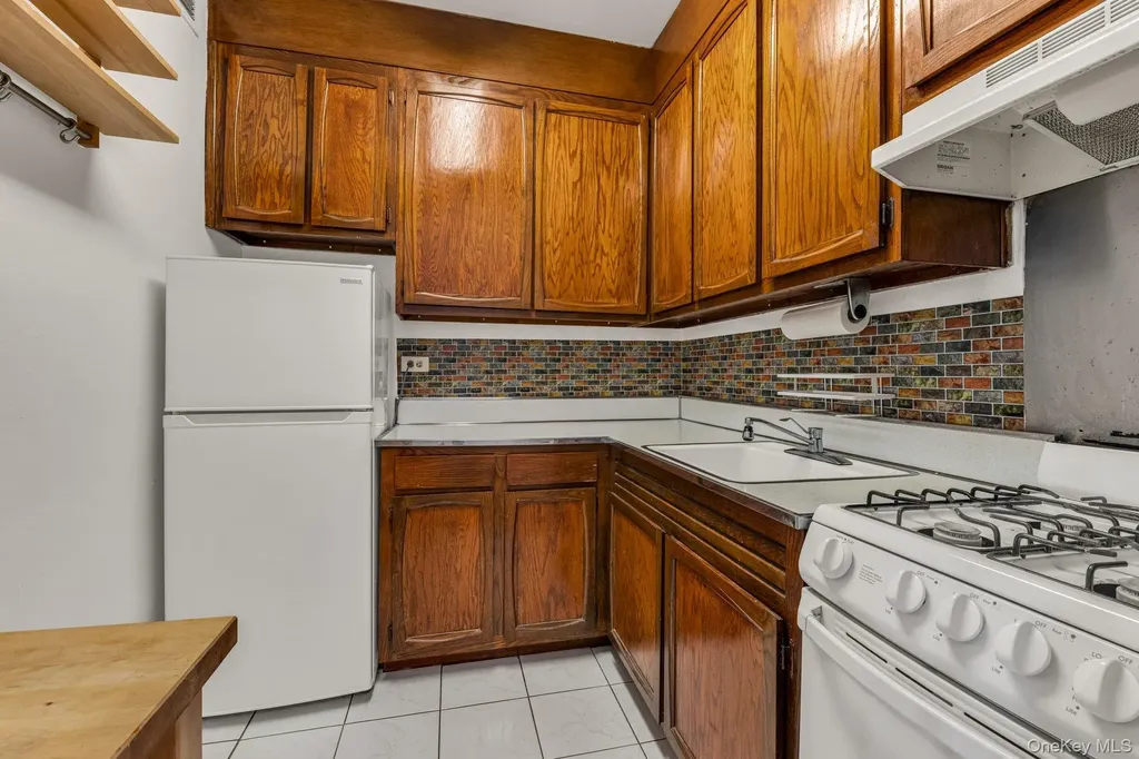 70-25 Yellowstone Boulevard Forest Hills NY 11375