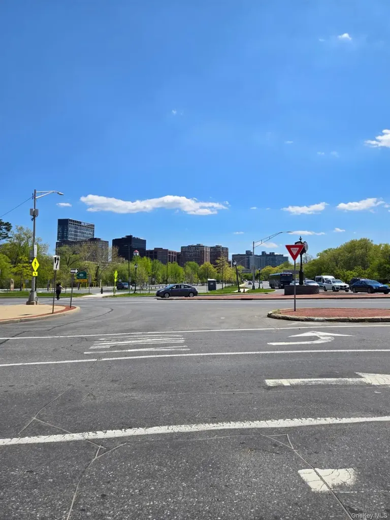 4 Martine Avenue White Plains NY 10606