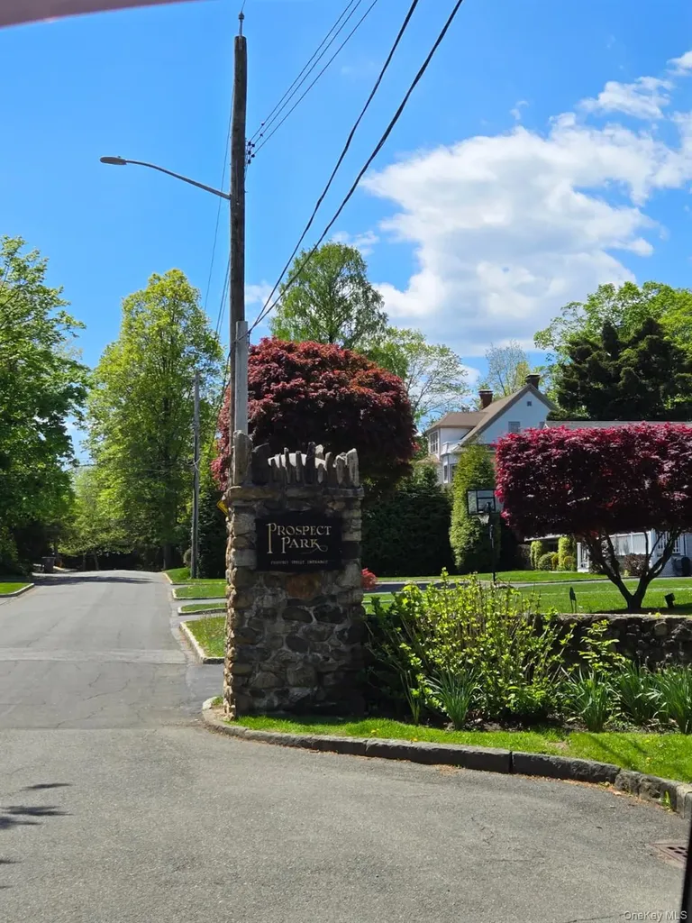 4 Martine Avenue White Plains NY 10606