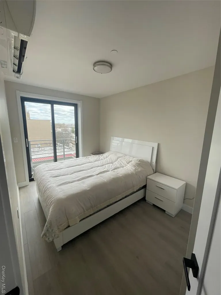 1546 Broadway Brooklyn NY 11221