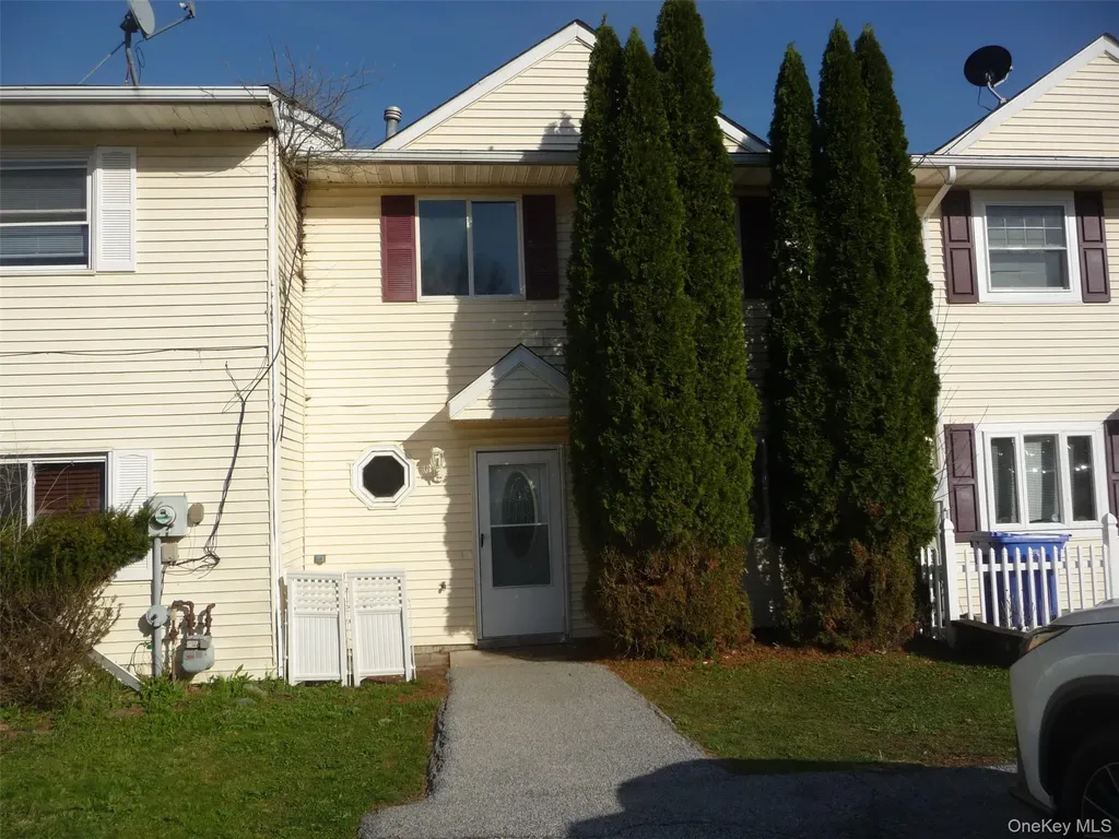 39 Cedar Court Middletown NY 10940