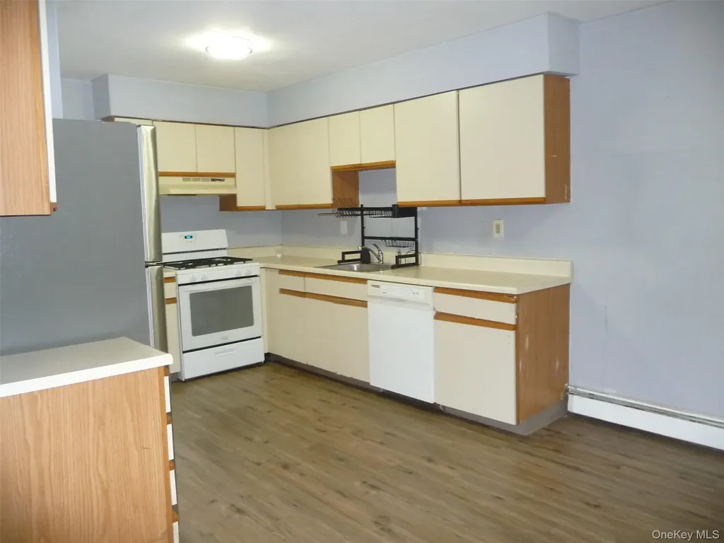 39 Cedar Court Middletown NY 10940