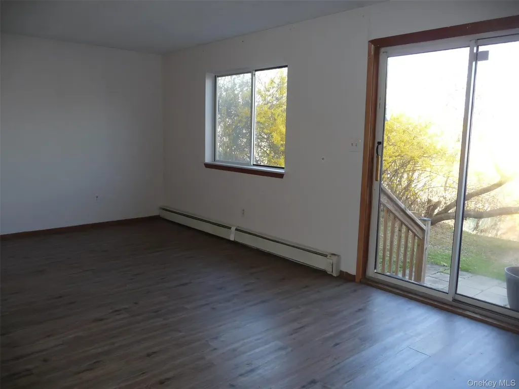 39 Cedar Court Middletown NY 10940