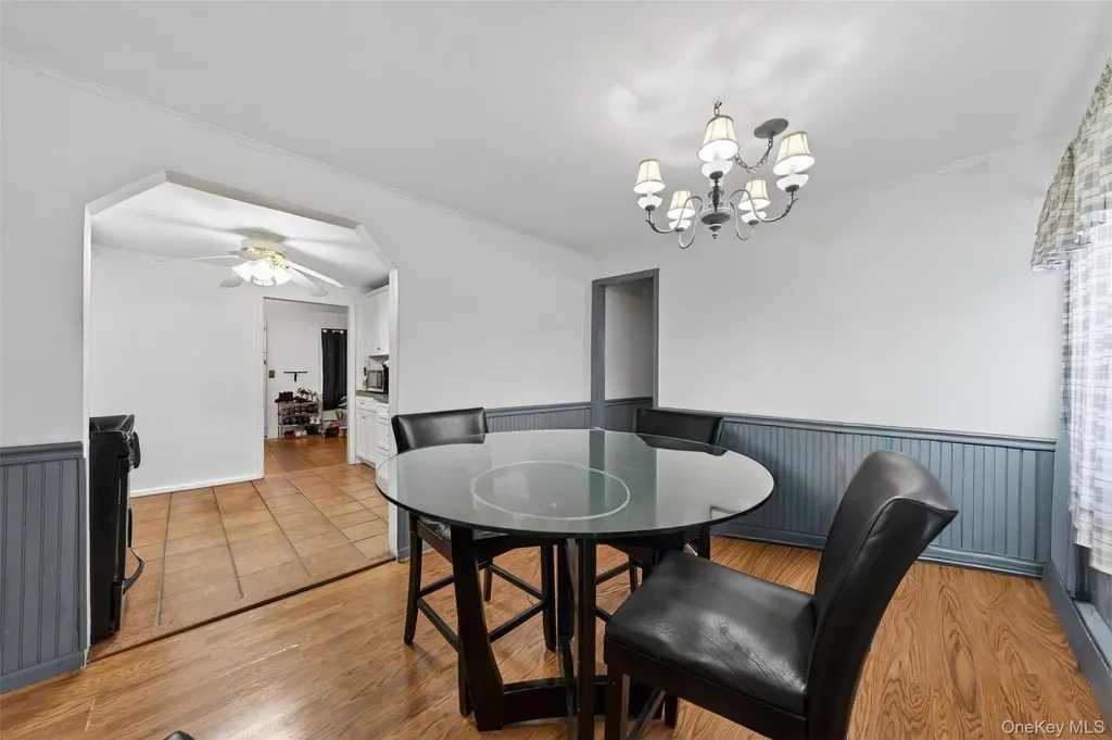 266 Neptune Avenue West Babylon NY 11704