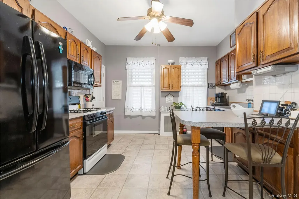 7520 60th Place Ridgewood NY 11385