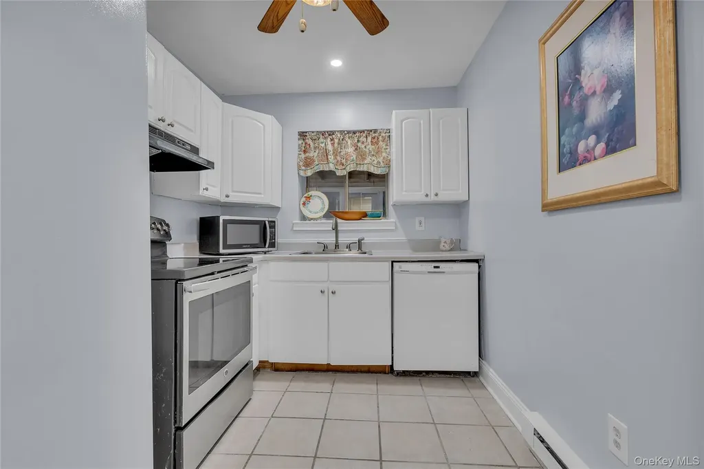 618 Fox Run Lane Carmel NY 10512
