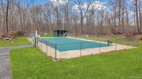 618 Fox Run Lane Carmel NY 10512