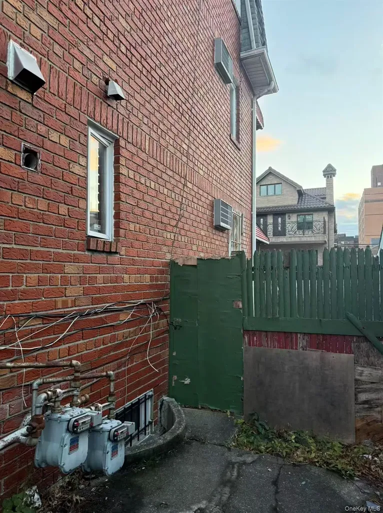 4512 Robinson Street Flushing NY 11355