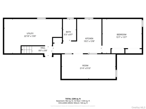 14 Belvoir Court Ridge NY 11788