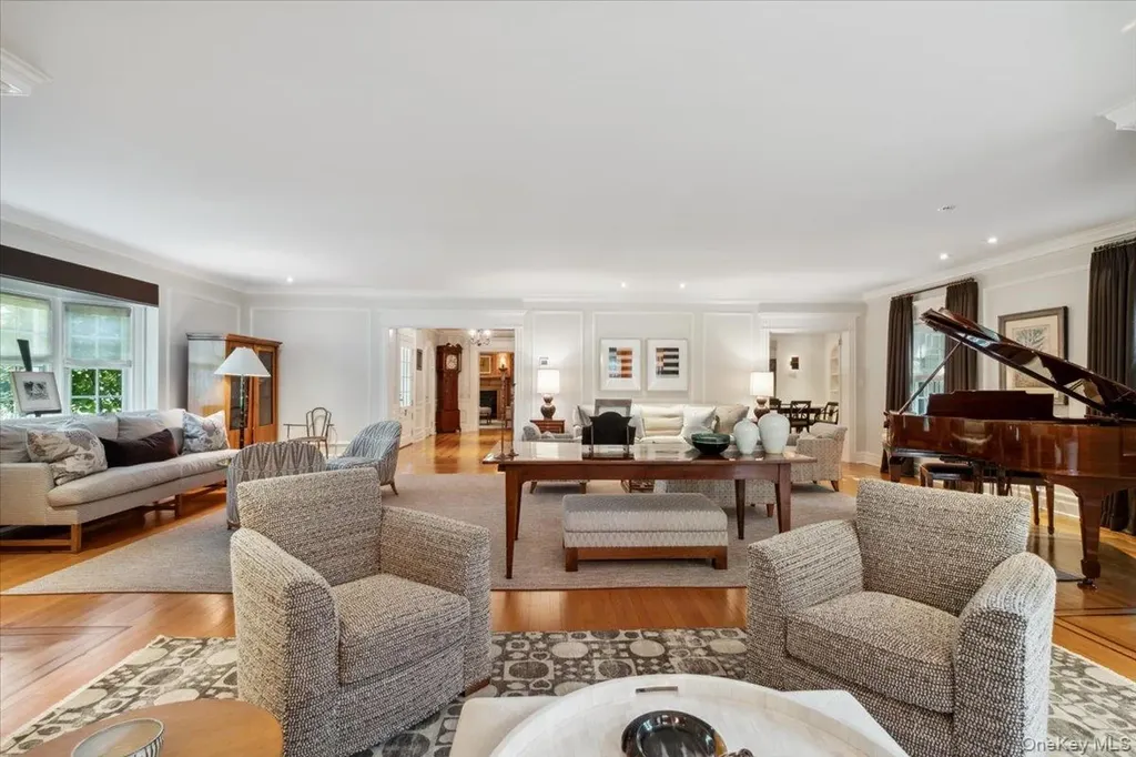 18 Richbell Road Scarsdale NY 10583