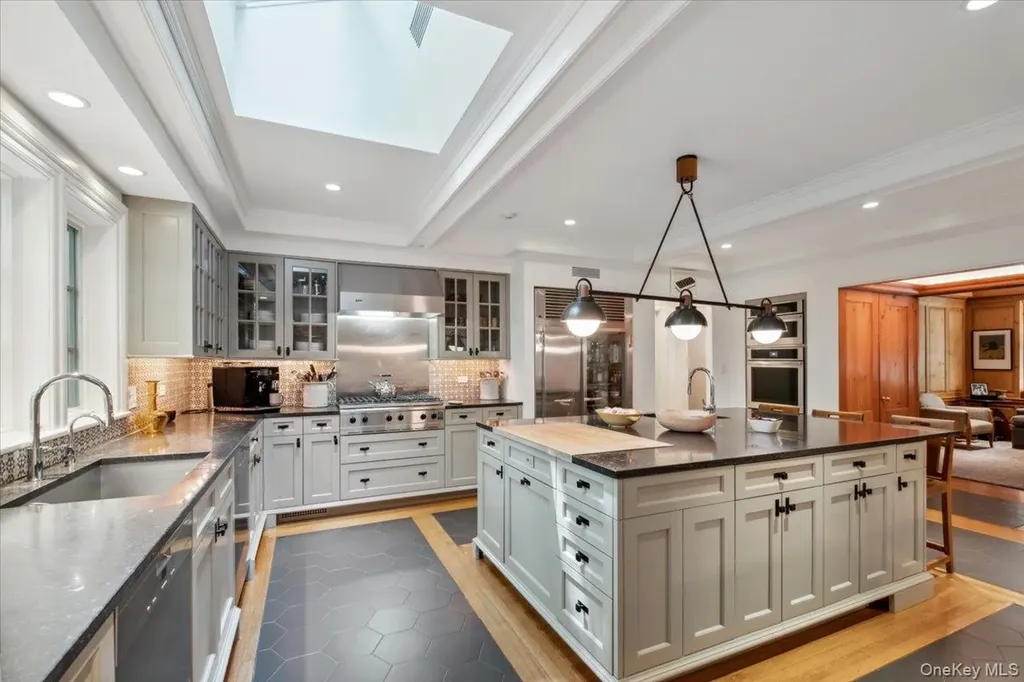18 Richbell Road Scarsdale NY 10583