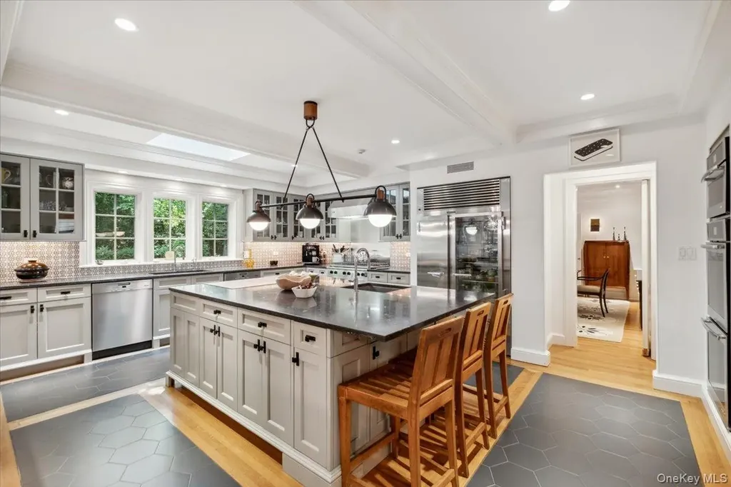 18 Richbell Road Scarsdale NY 10583