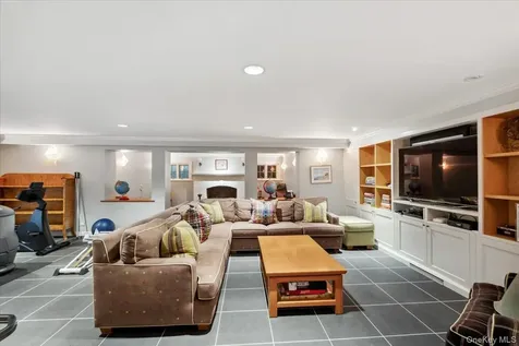 18 Richbell Road Scarsdale NY 10583