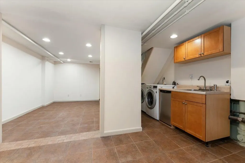 1859 Hone Avenue Bronx NY 10461