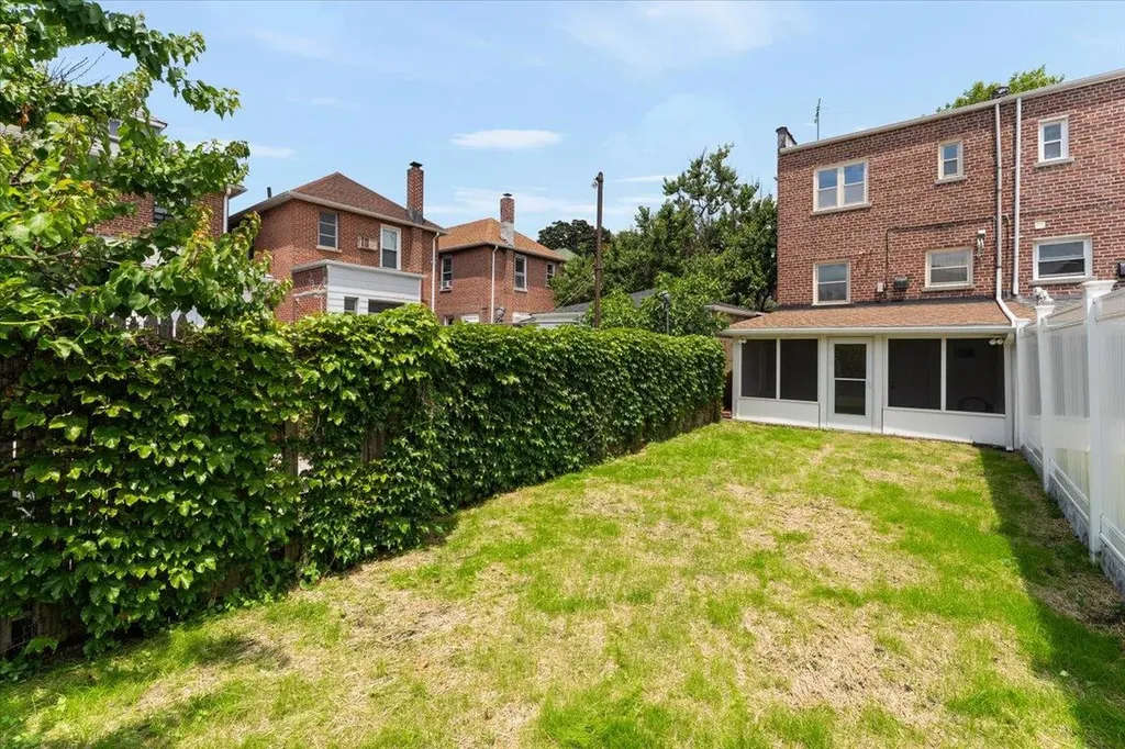 1859 Hone Avenue Bronx NY 10461