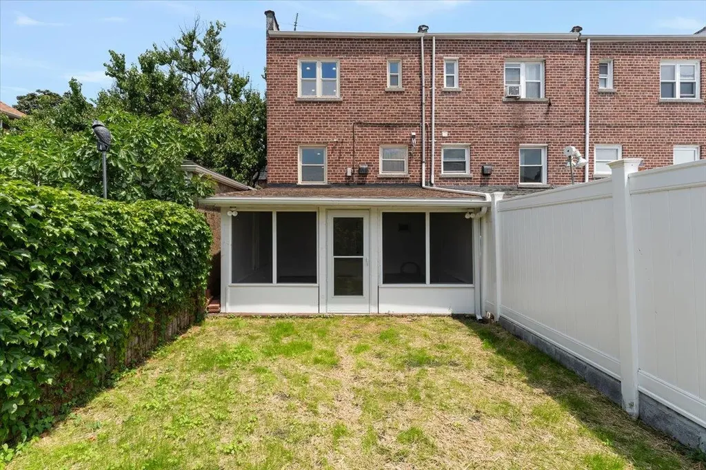 1859 Hone Avenue Bronx NY 10461
