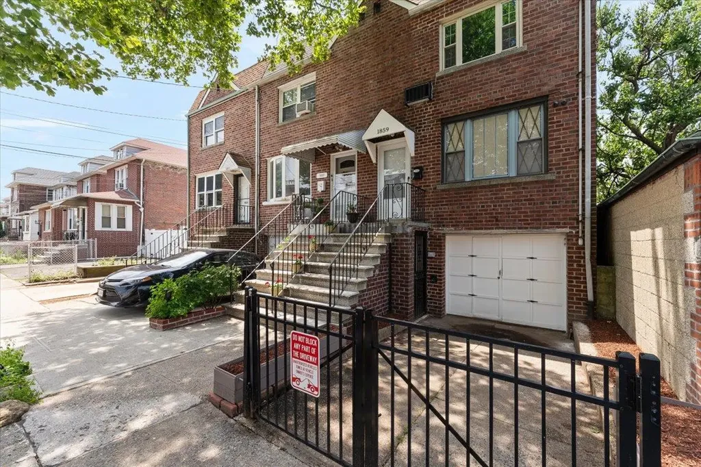1859 Hone Avenue Bronx NY 10461