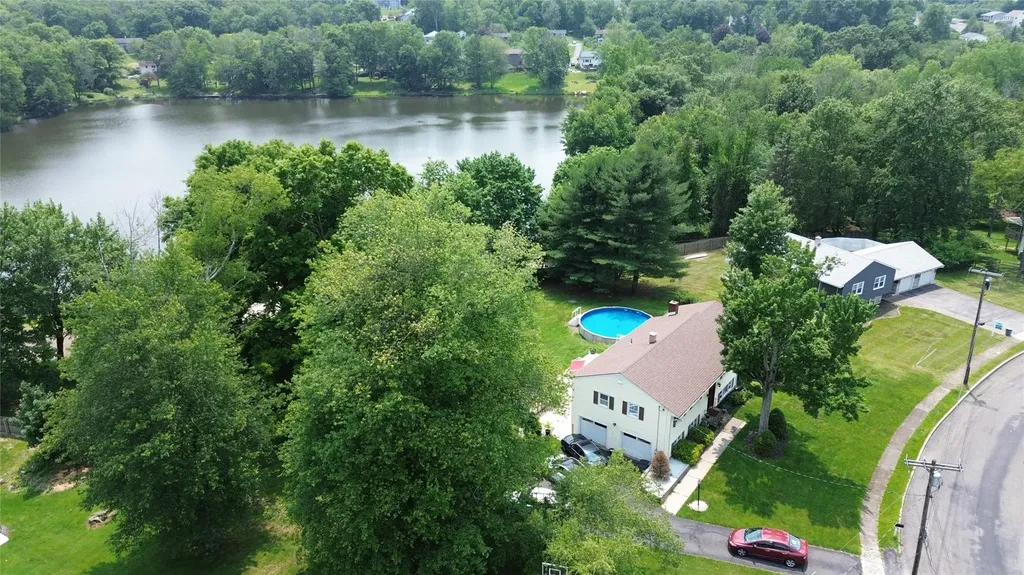 6 Clinton Court Monroe NY 10950