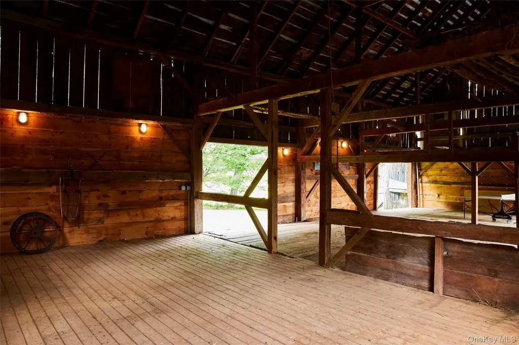 54 Davis Lane Grahamsville NY 12740