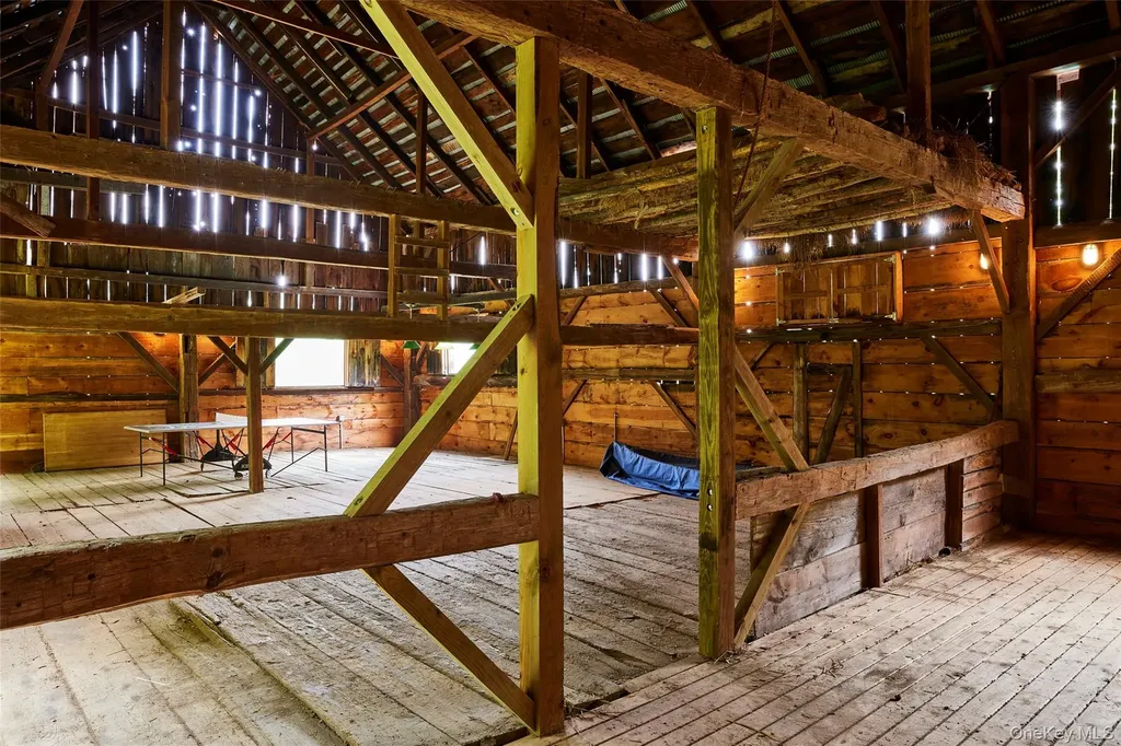 54 Davis Lane Grahamsville NY 12740