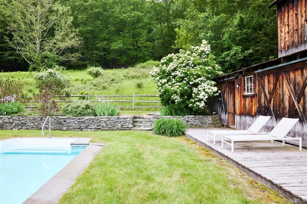 54 Davis Lane Grahamsville NY 12740