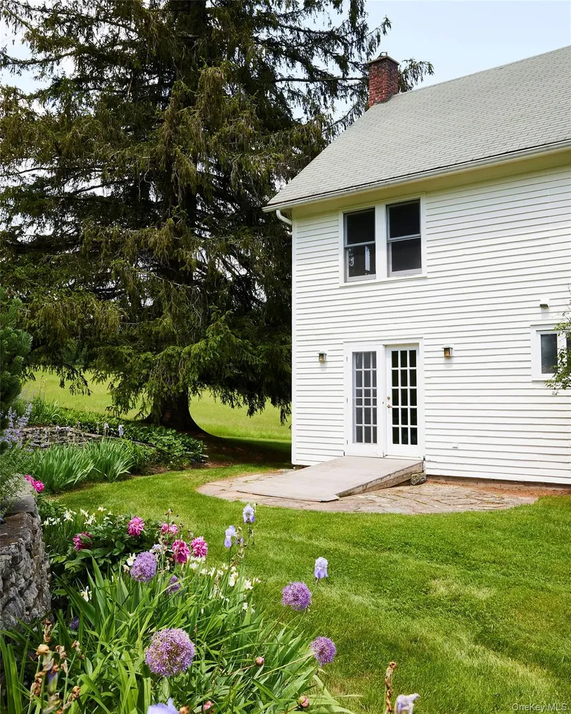 54 Davis Lane Grahamsville NY 12740