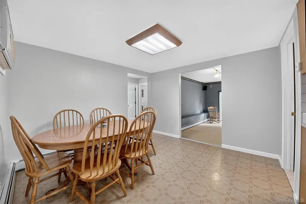 62 Lakeside Drive New Windsor NY 12553
