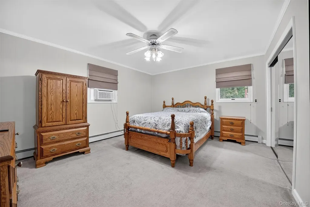 62 Lakeside Drive New Windsor NY 12553